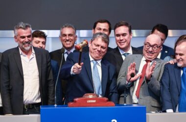 Martelo batido é vitória de Tarcísio